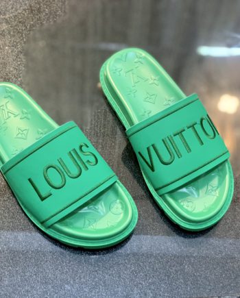 louis vuitton Women's Pool Pillow Flat Comfort Mule Green For Women LV