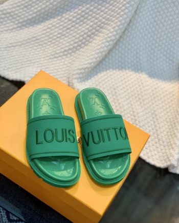louis vuitton Women's Pool Pillow Flat Comfort Mule Green For Women LV