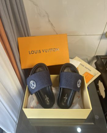 louis vuitton Women's Pool Pillow Comfort Mule Blue For Women LV