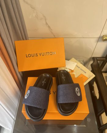 louis vuitton Women's Pool Pillow Comfort Mule Blue For Women LV