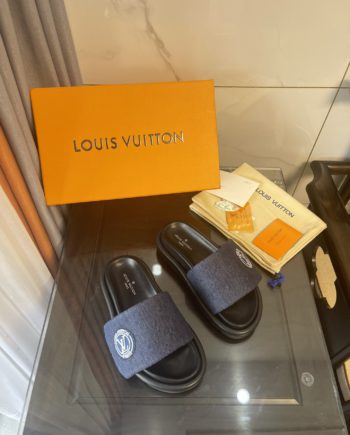 louis vuitton Women's Pool Pillow Comfort Mule Blue For Women LV