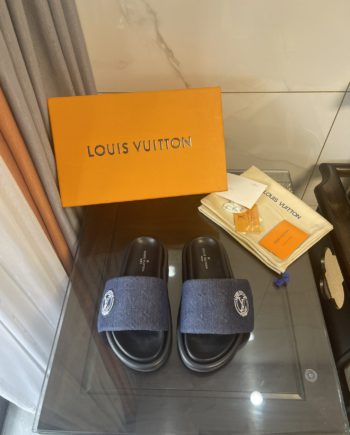 louis vuitton Women's Pool Pillow Comfort Mule Blue For Women LV