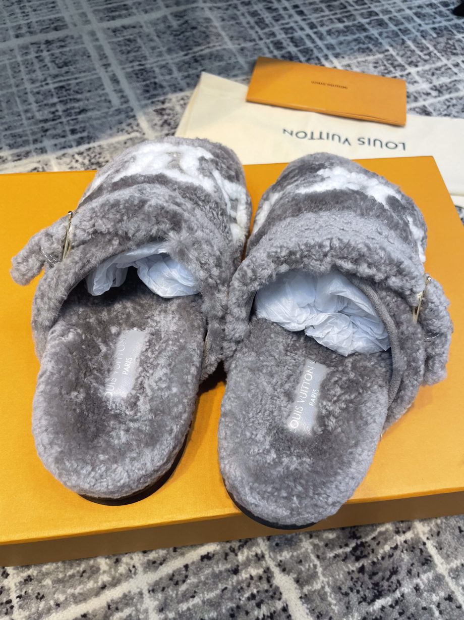 louis vuitton Women's Paseo Flat Comfort Mule Grey For Women LV