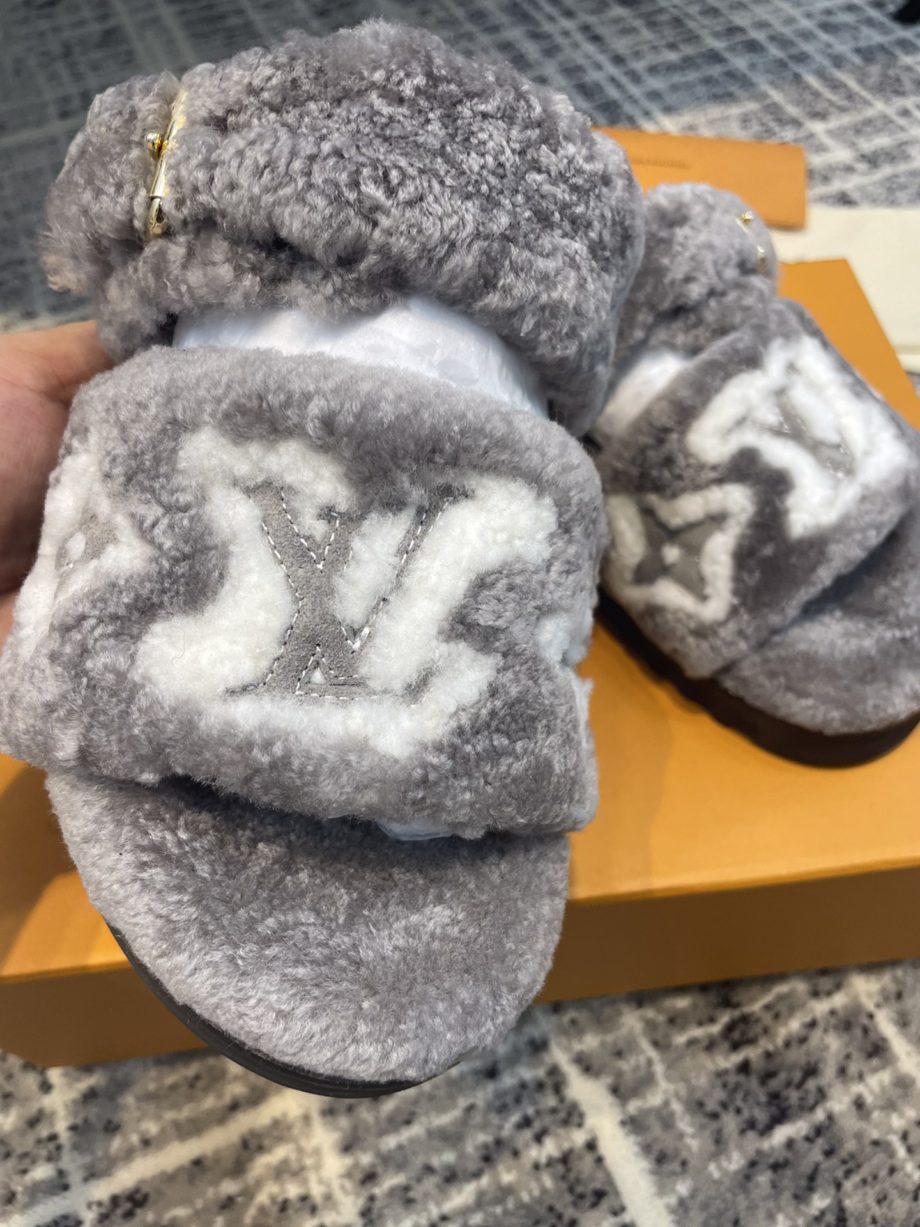 louis vuitton Women's Paseo Flat Comfort Mule Grey For Women LV