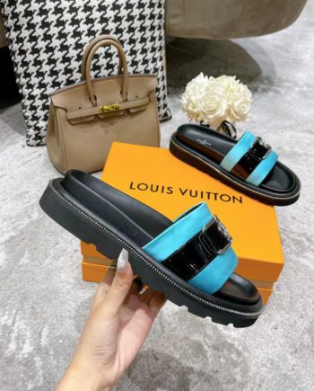 louis vuitton Women's Pool Pillow Flat Comfort Mule Blue For Women LV