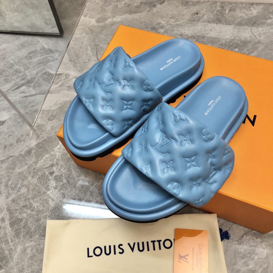 louis vuitton Women's Pool Pillow Flat Comfort Mule Blue For Women LV