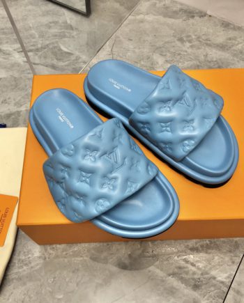 louis vuitton Women's Pool Pillow Flat Comfort Mule Blue For Women LV
