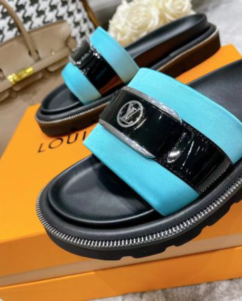 louis vuitton Women's Pool Pillow Flat Comfort Mule Blue For Women LV
