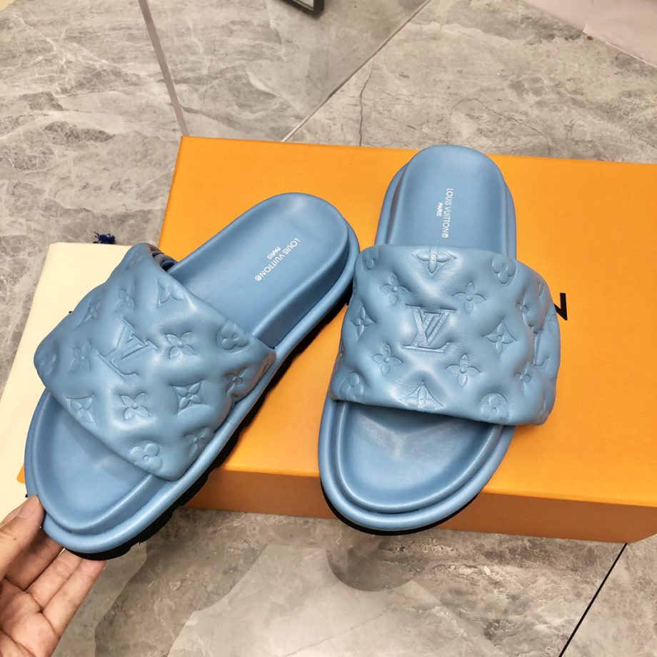 louis vuitton Women's Pool Pillow Flat Comfort Mule Blue For Women LV