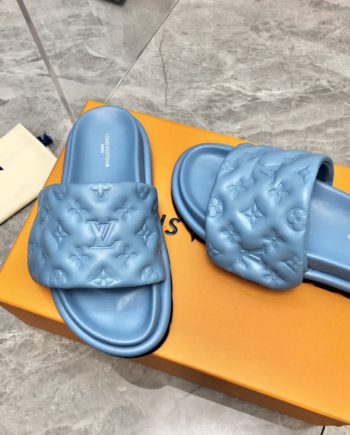 louis vuitton Women's Pool Pillow Flat Comfort Mule Blue For Women LV
