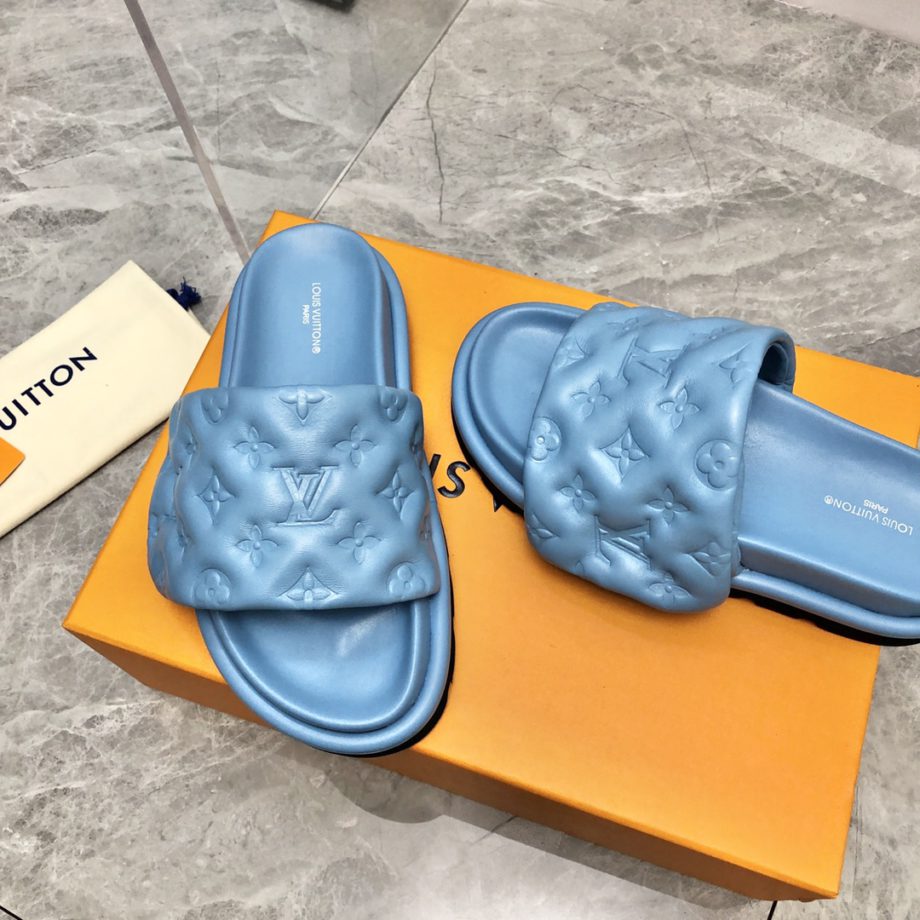 louis vuitton Women's Pool Pillow Flat Comfort Mule Blue For Women LV