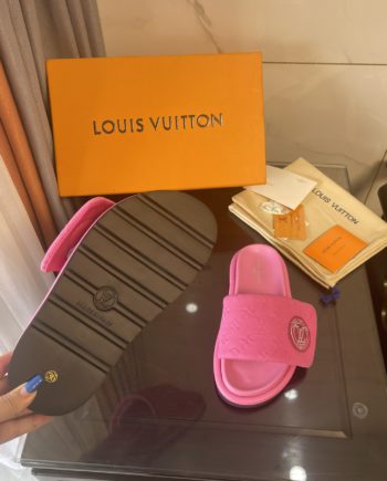 louis vuitton Women's Pool Pillow Comfort Mule Pink For Women LV
